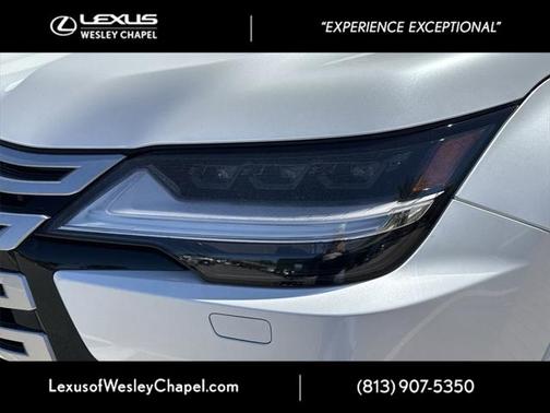 2025 Lexus LX 600 Premium