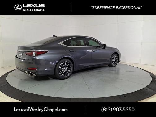 2025 Lexus ES 350 Base