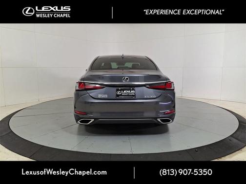 2025 Lexus ES 350 Base