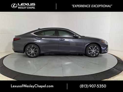 2025 Lexus ES 350 Base