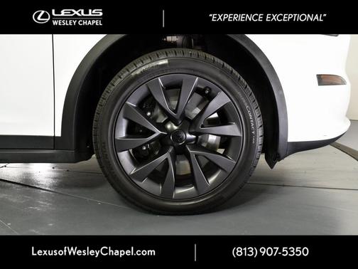 2023 Tesla Model X Base