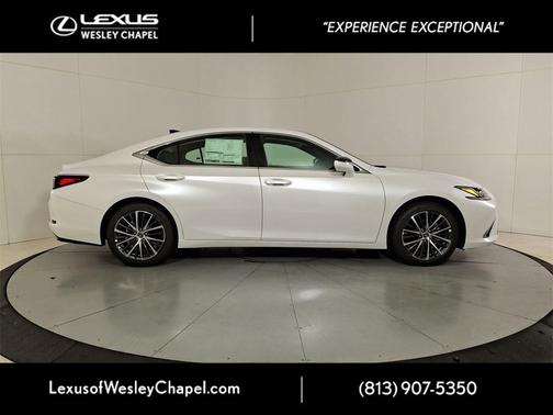 2025 Lexus ES 350 Base