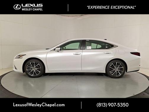 2025 Lexus ES 350 Base