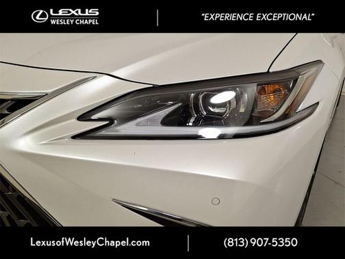2025 Lexus ES 350 Base