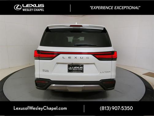 2025 Lexus LX 700h Overtrail