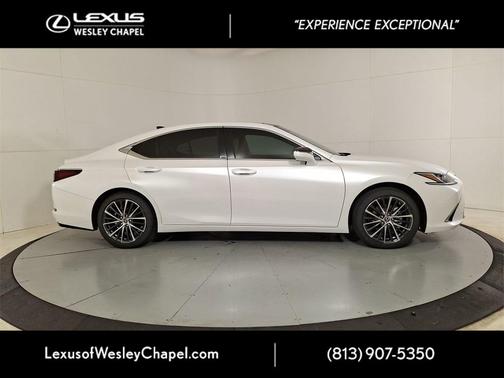 2025 Lexus ES 350 Base