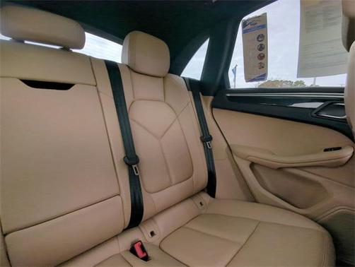2023 Porsche Macan Base