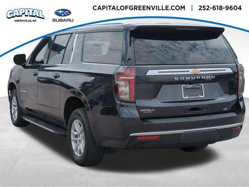 2023 Chevrolet Suburban LT