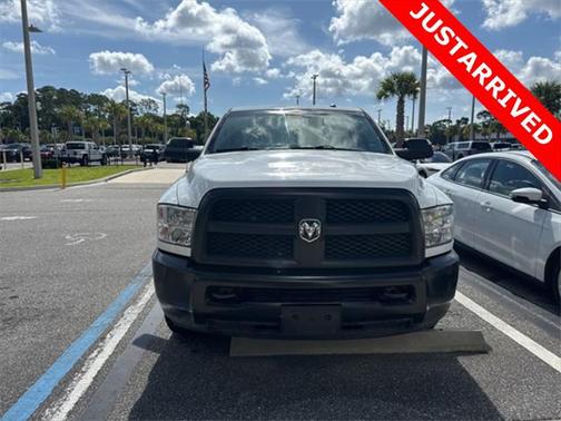2018 RAM 2500 Tradesman Crew Cab 4x2 8' Box