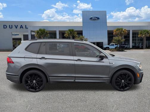 2021 Volkswagen Tiguan 2.0T SE R-Line Black