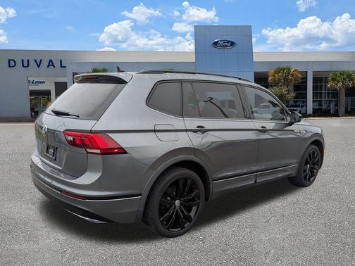 2021 Volkswagen Tiguan 2.0T SE R-Line Black