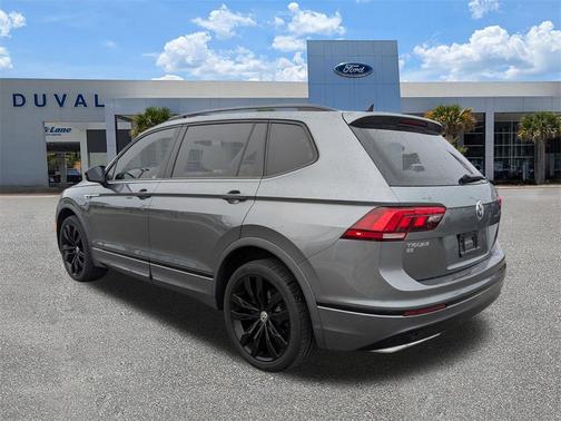 2021 Volkswagen Tiguan 2.0T SE R-Line Black