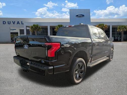 2025 Ford F-150 Lightning Flash