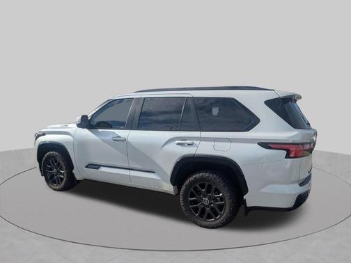 Pearl 2024 Toyota Sequoia Platinum