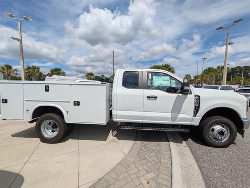 2025 Ford F-350 XL