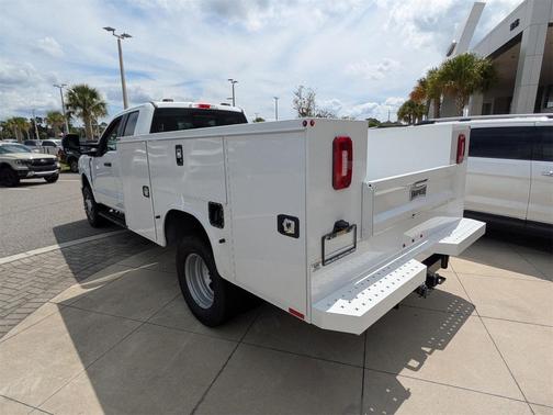 2025 Ford F-350 XL