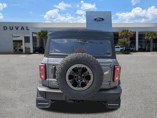 Gray Metallic 2021 Ford Bronco Badlands