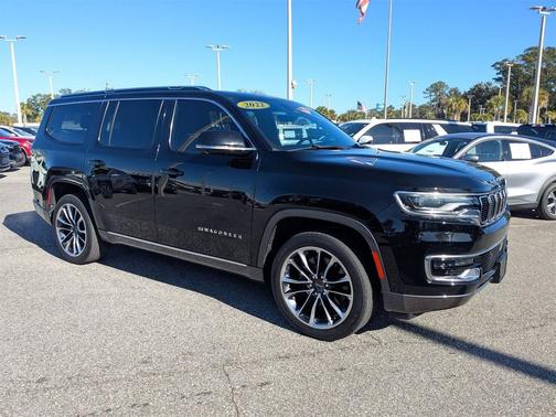 2022 Jeep Wagoneer Series III 4x2