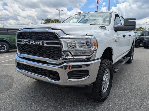 2024 RAM 2500 Tradesman Crew Cab 4x4 6'4' Box