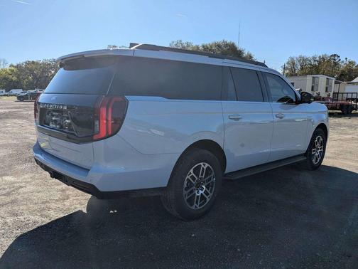 2026 Ford Expedition Max Active 4x2