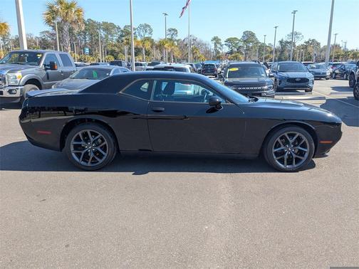 2020 Dodge Challenger SXT