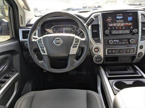 2021 Nissan Titan SV