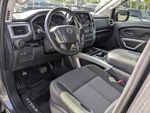 2021 Nissan Titan SV