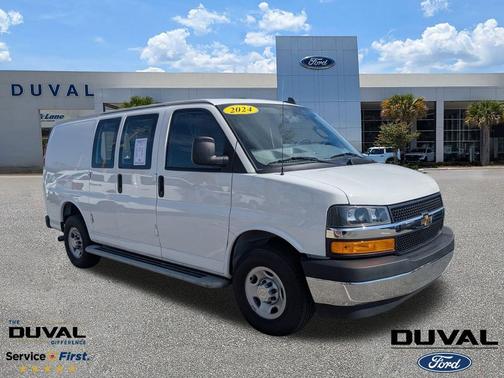 2024 Chevrolet Express 2500 RWD 2500 Regular Wheelbase WT