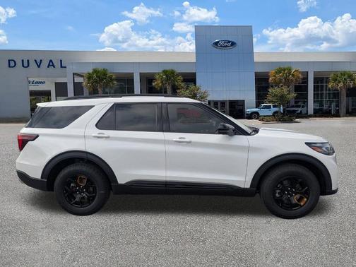 Star White 2026 Ford Explorer Tremor