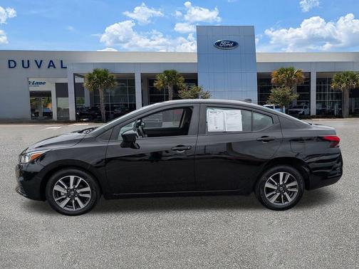 2022 Nissan Versa 1.6 SV