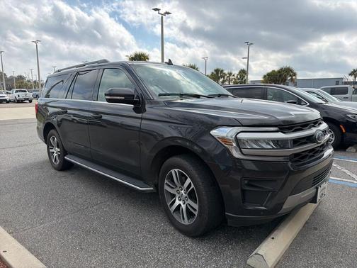 2022 Ford Expedition Max XLT