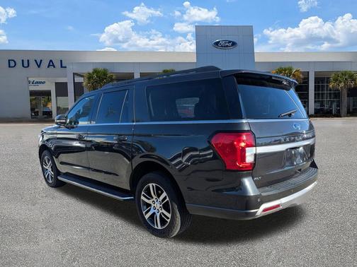 2022 Ford Expedition Max XLT