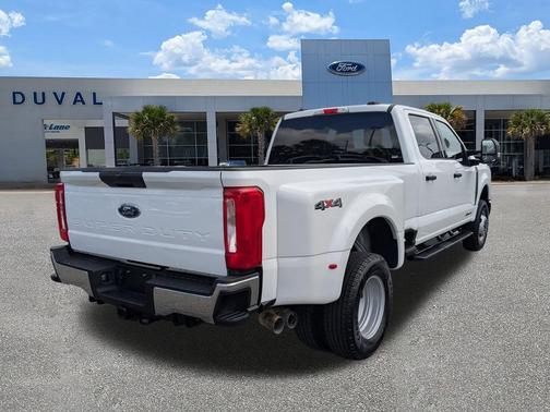2024 Ford F-350 XLT