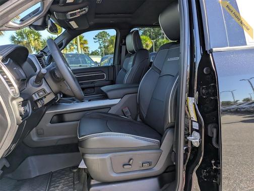 2025 RAM 2500 Laramie Crew Cab 4x4 6'4' Box