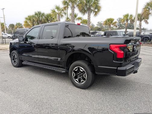 2023 Ford F-150 Lightning XLT