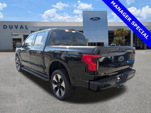 2023 Ford F-150 Lightning XLT