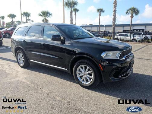DB Black Crystal Clearcoat 2023 Dodge Durango SXT
