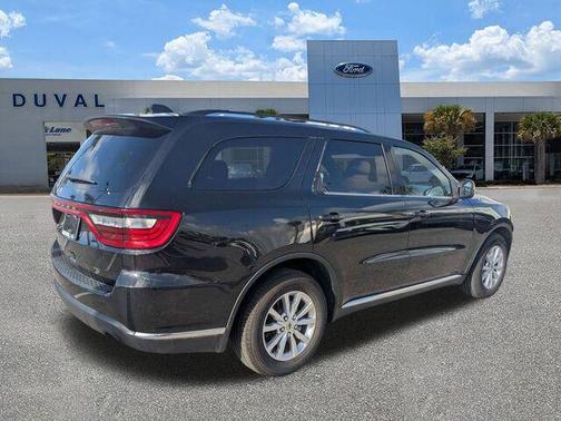 DB Black Crystal Clearcoat 2023 Dodge Durango SXT