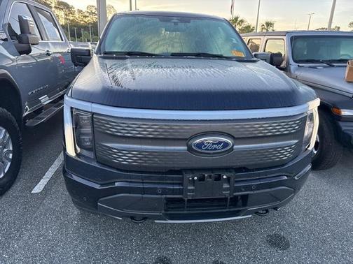 2023 Ford F-150 Lightning XLT