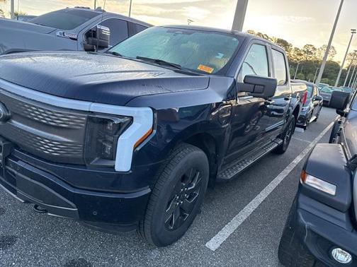 2023 Ford F-150 Lightning XLT