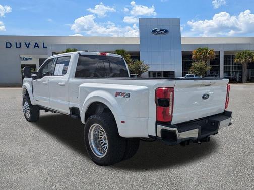 2023 Ford F-450 Lariat