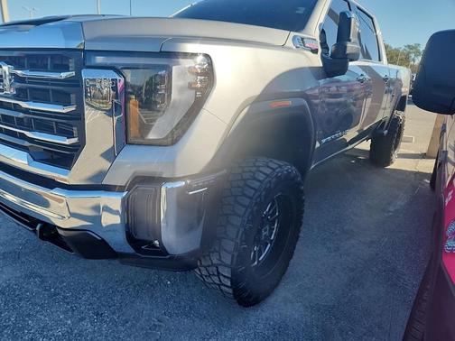 2025 GMC Sierra 2500 SLT