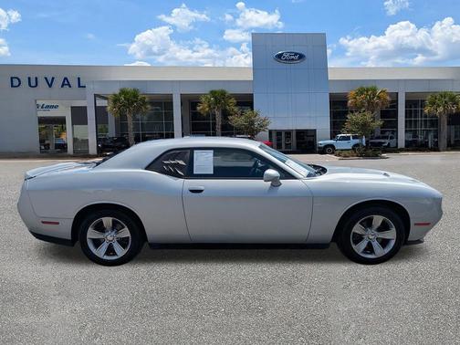 2020 Dodge Challenger SXT