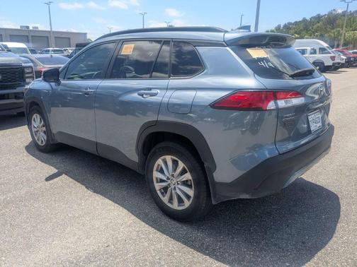 CELESTITE 2024 Toyota Corolla Cross LE