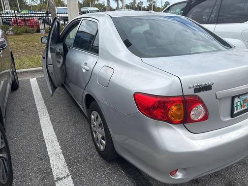 2009 Toyota Corolla LE