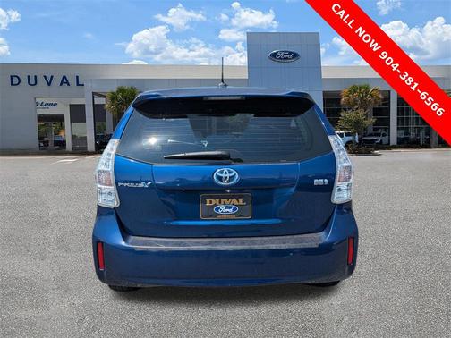 2013 Toyota Prius v Five