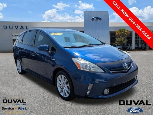 2013 Toyota Prius v Five