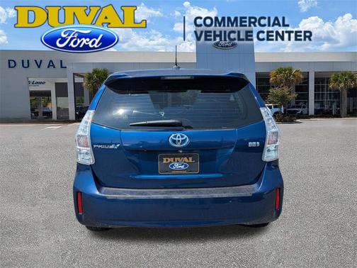 2013 Toyota Prius v Five