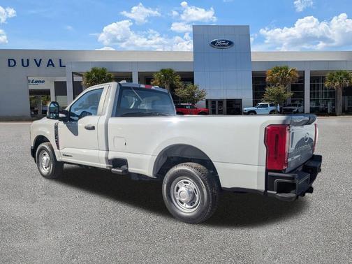 Avalanche 2026 Ford F-350 XL