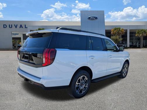 2026 Ford Expedition Active